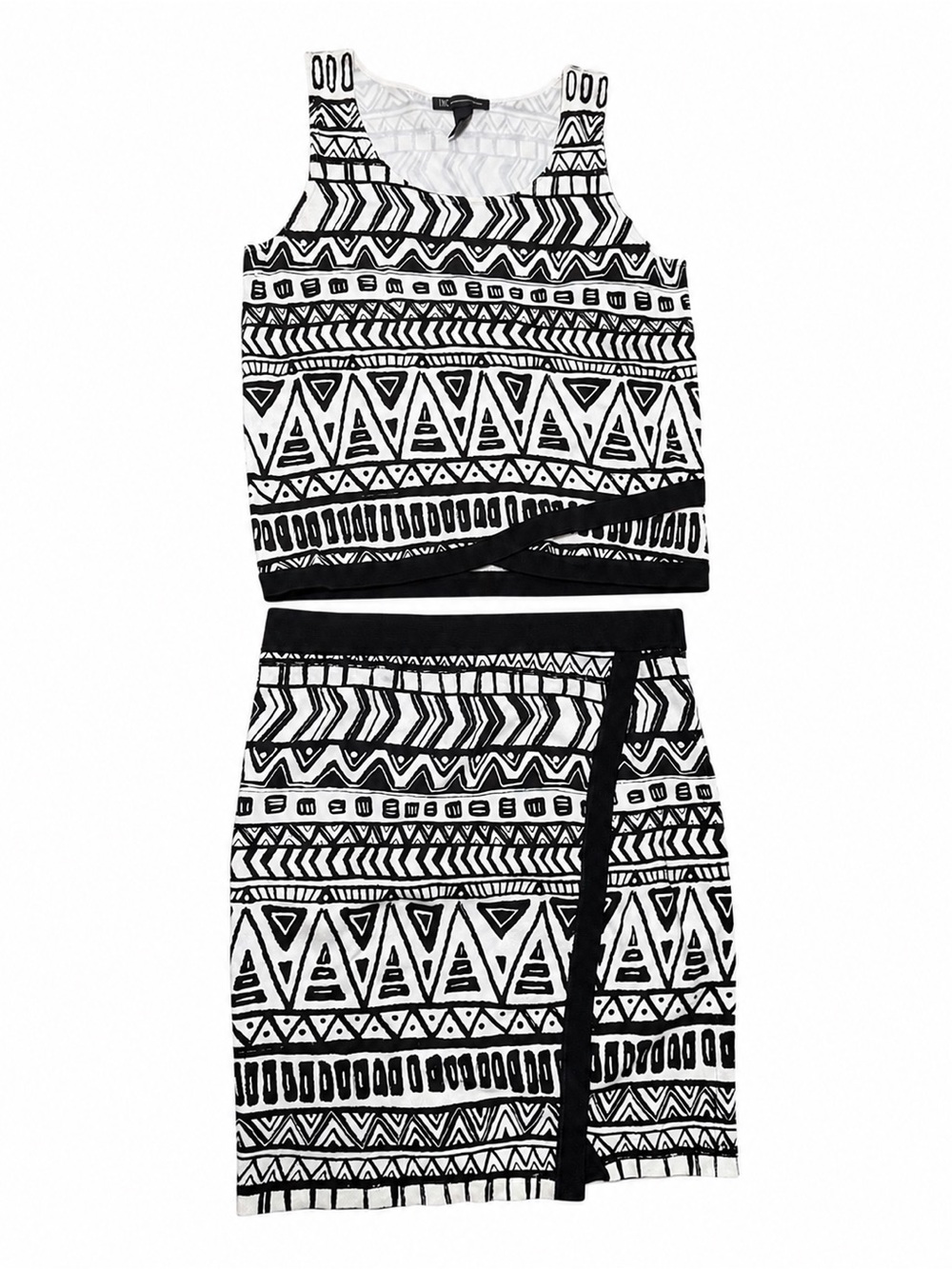 NWT INC International Concepts Tribal 2 Piece Skirt Set Top L Skirt M